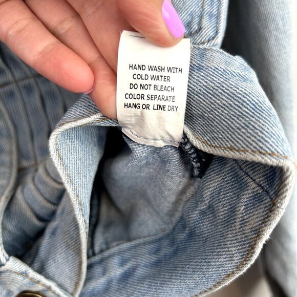 Kendall & Kylie light wash jean jacket medium‎ - Picture 6 of 9